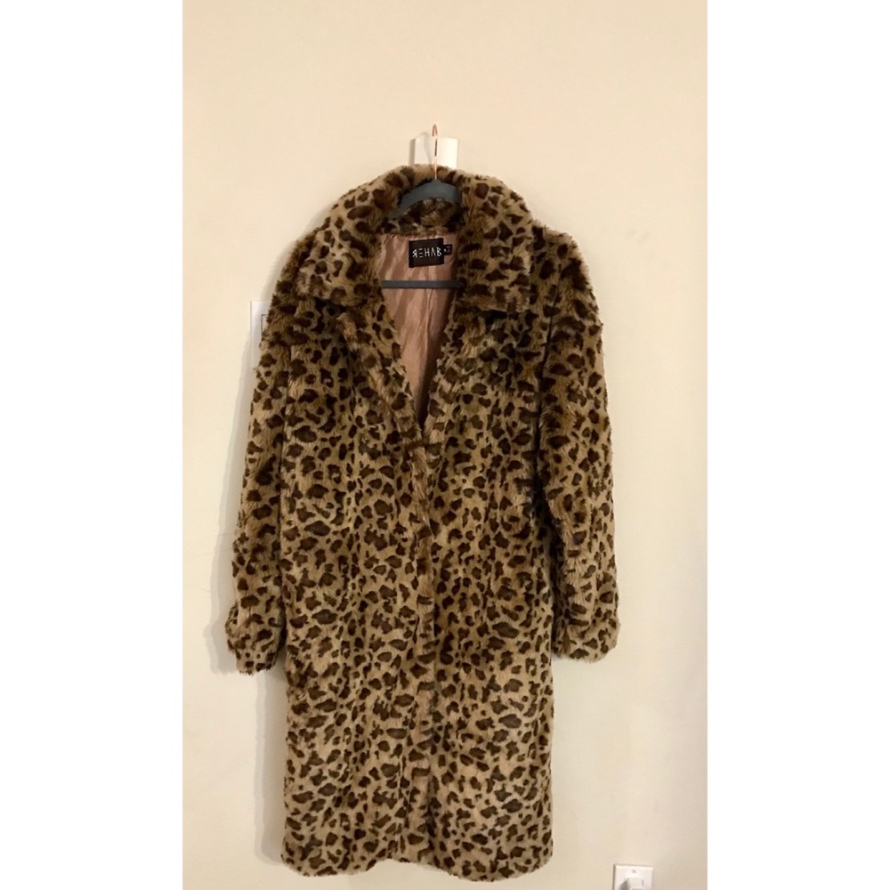 Oversized Leopard fur coat
